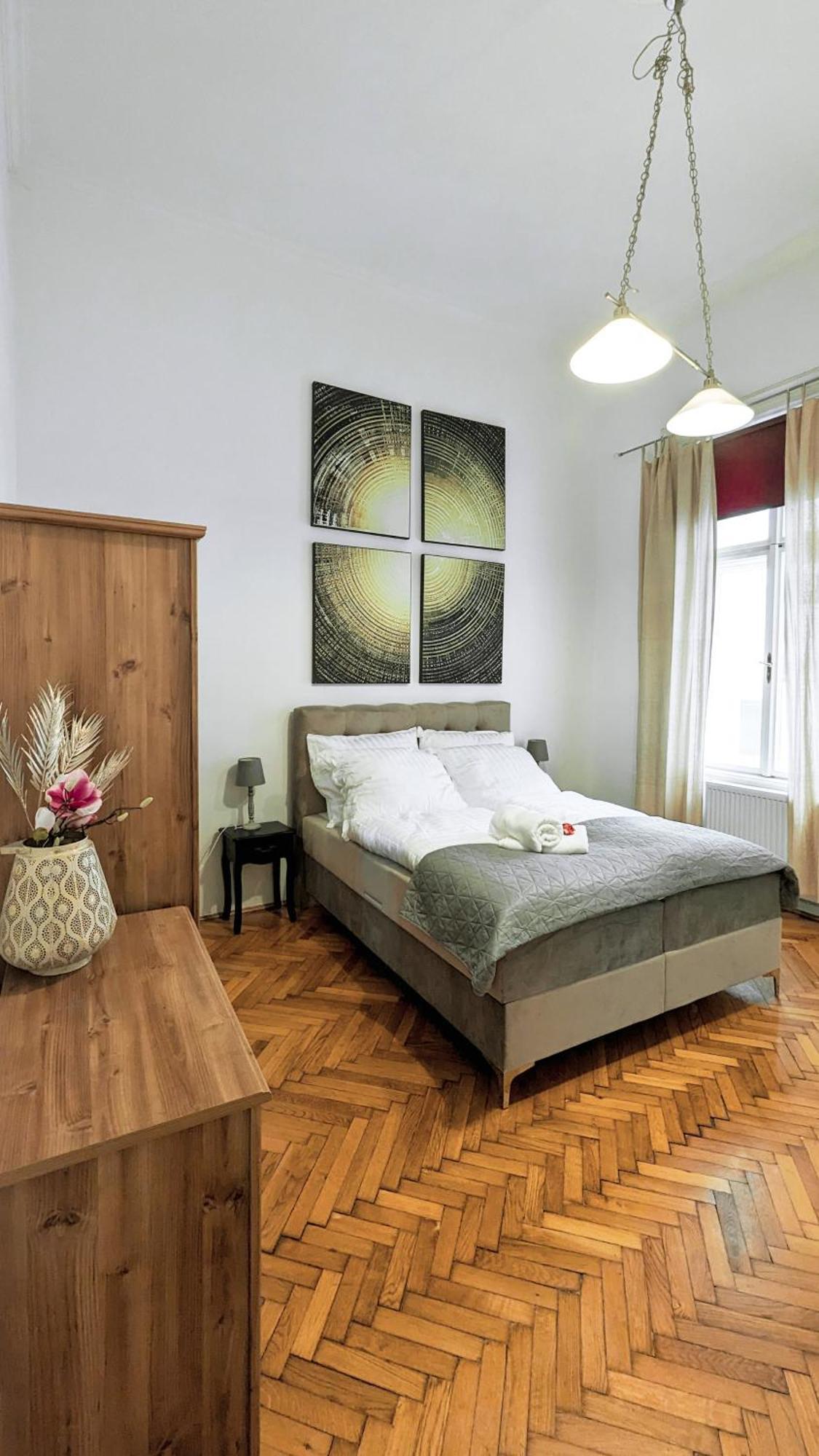 Heart Of The City, Entire Very Big Apartment Budapest Exterior foto